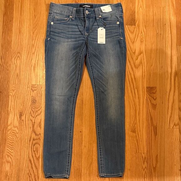 Express Low Rise Jeans Shorts Leggings sz 8 - Picture 1 of 4